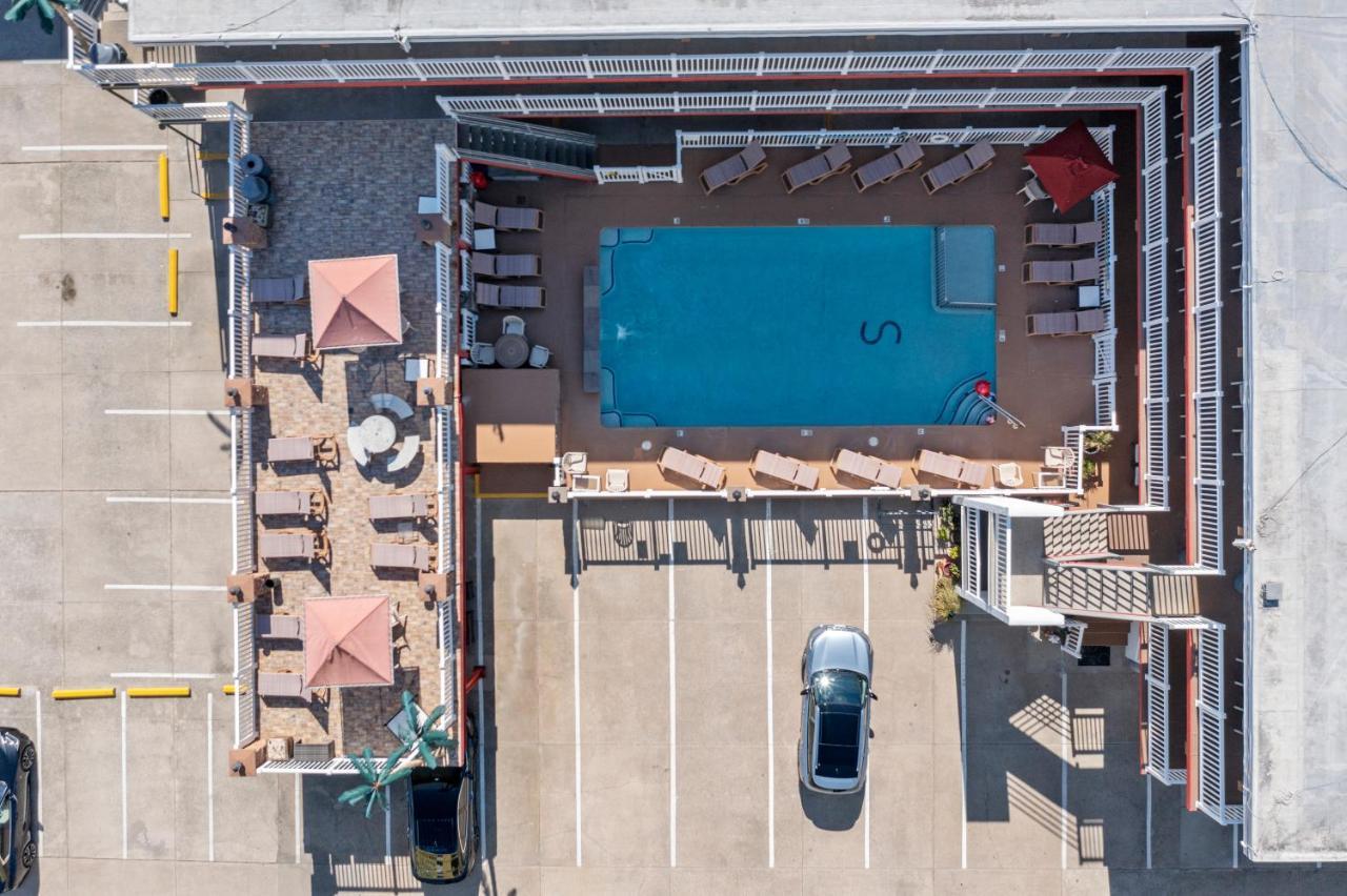 Sahara Motel Норт-Вілдвуд Екстер'єр фото